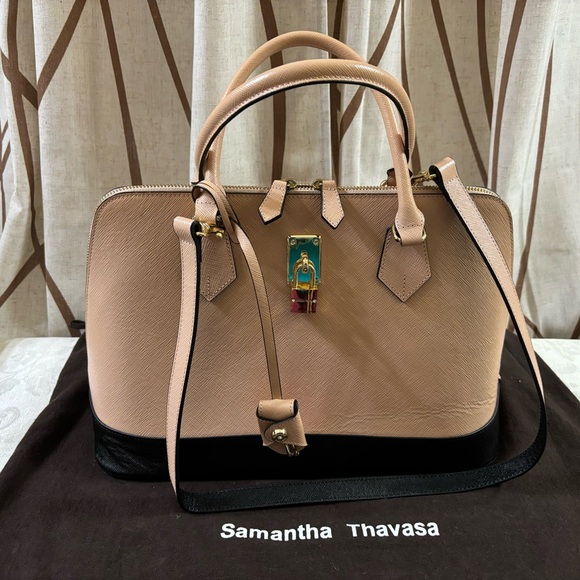 Samantha Thavasa Handbags - 🆕 Samantha Thavasa gorgeous two way bag👜